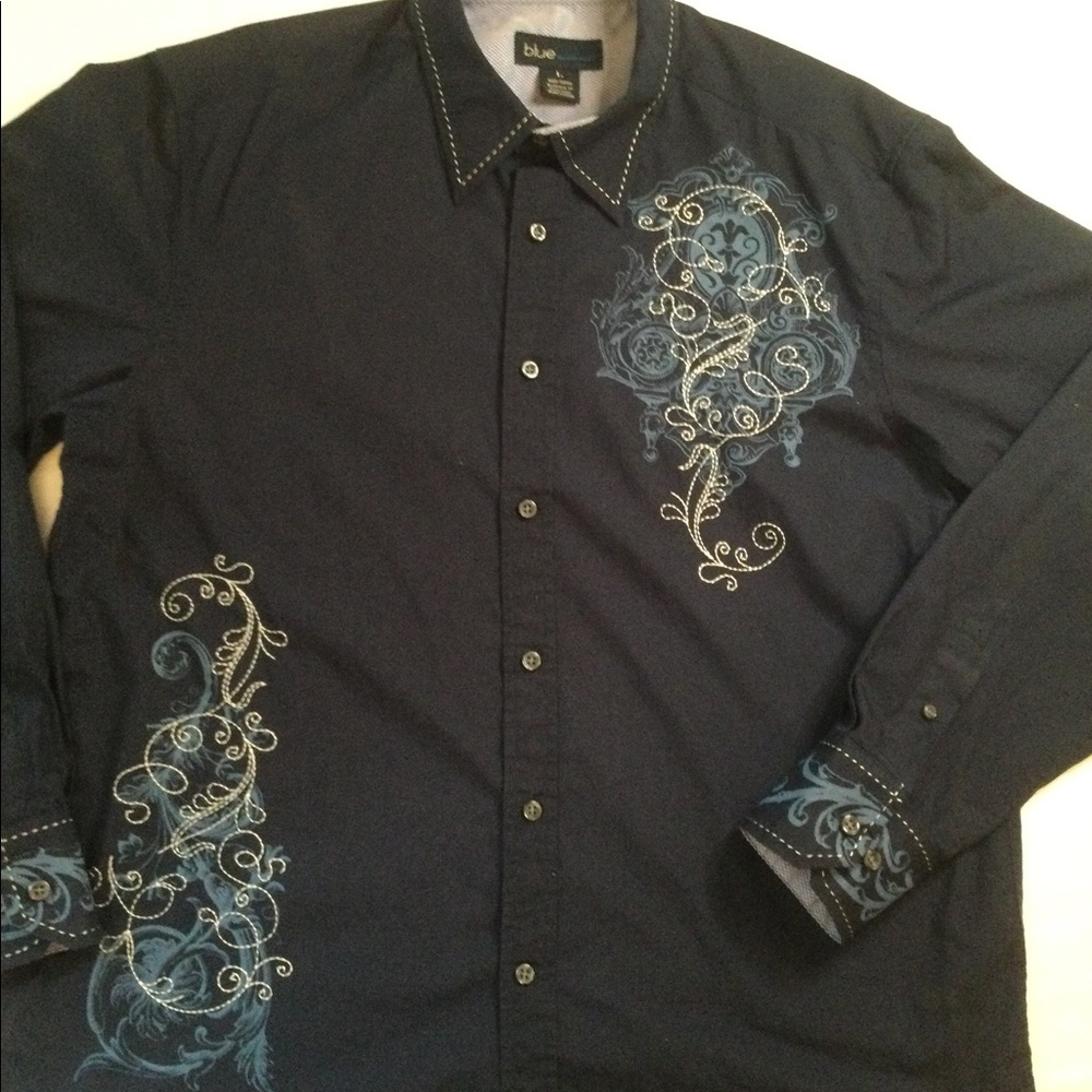 Blue dress shirt